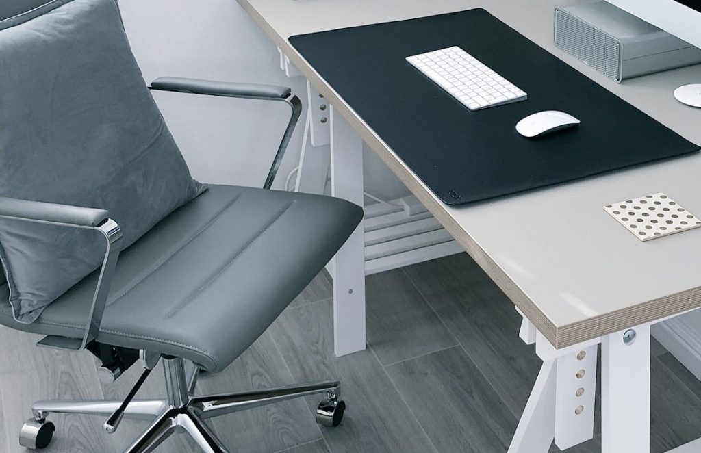 Best 5 Minimalist Desk Chairs to Boost Your Productivity