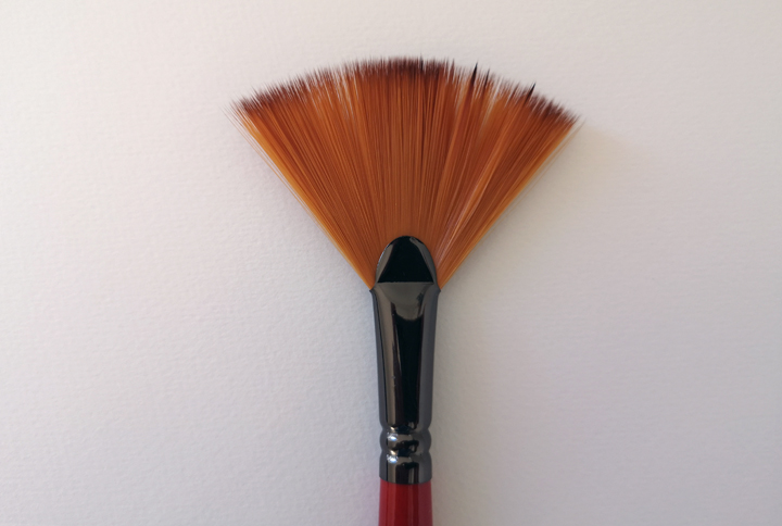 Type of paint brush, fan brush